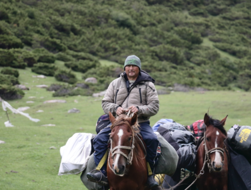 HOrse riding around Peak Lenin day 13